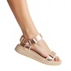 NEW WODEN women's line sandal in rose metallic